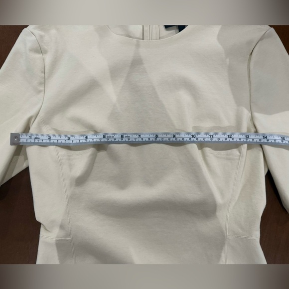 Theory Shell Cotton Ponte Top - Picture 6 of 10